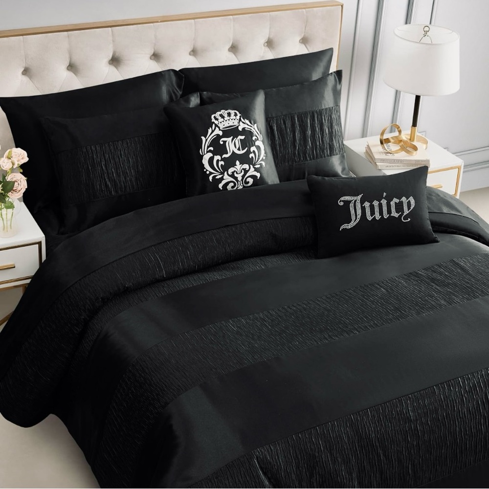 Juicy Couture Queen Size 3pc Duvet Cover and Shams Bed Set NIB